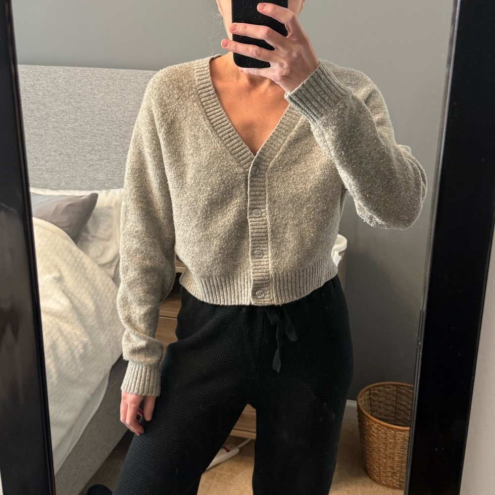 ZARA Button-Up Cardigan - Picture 8 of 8